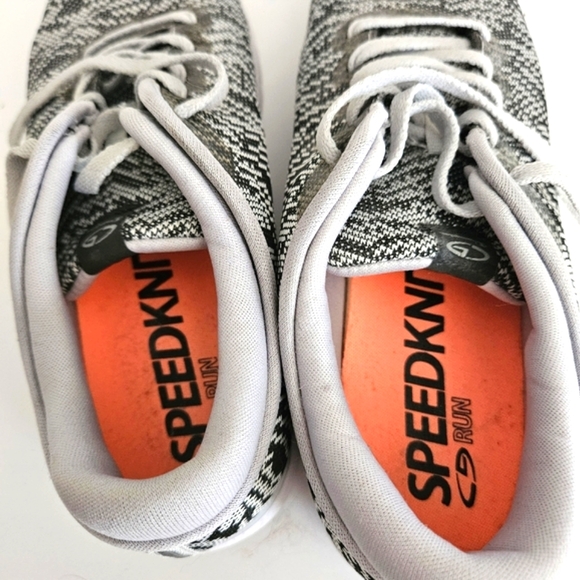 CHAMPION SPEEDKNIT RUN lightweight sneaker size 7.5 - Picture 3 of 4